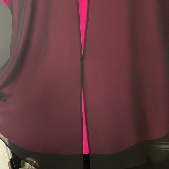 EXPRESS hot pink + black sheer split back short sleeve top - Picture 5 of 7